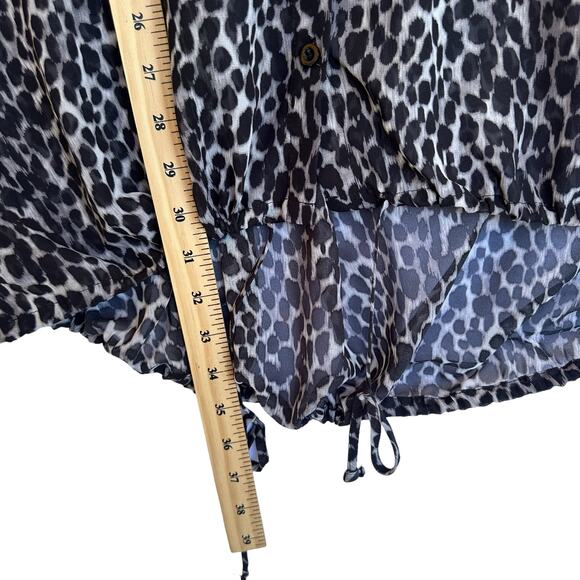 Torrid Chiffon Kimono Balloon Shirt Womens Sz 2X Button Down Animal Print Sheer - Picture 11 of 14